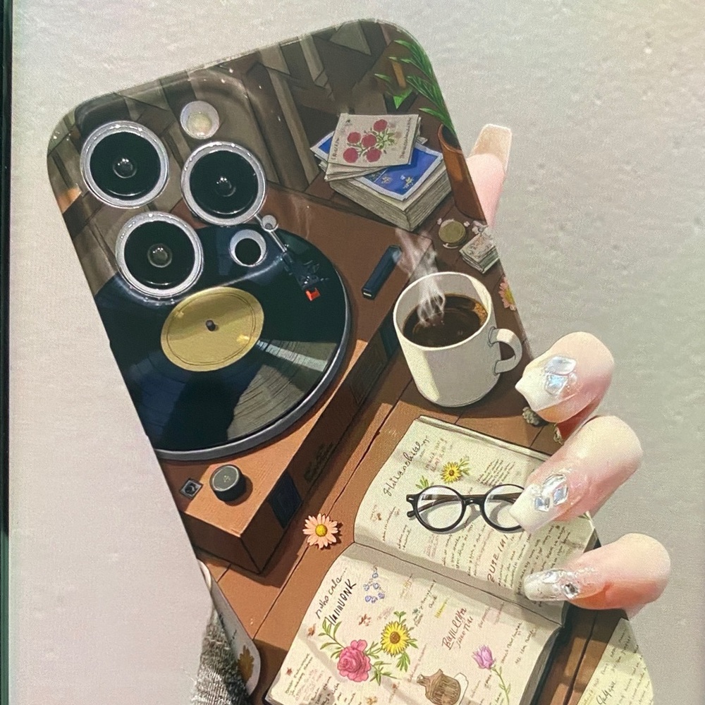 Decorative Vintage Record Player Phone Case - Brown